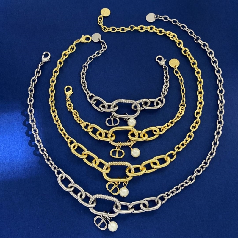 ch**an D*or necklaces